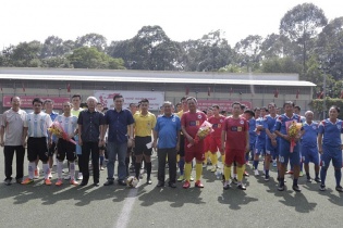 Giải bóng đá phong trào của Đại học kinh tế TP.HCM “hút” nhiều cựu danh thủ Cảng Sài Gòn