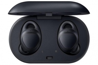 Samsung ra mắt tai nghe không dây Gear IconX 2018