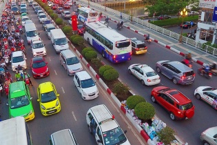 Có nên xem xe công nghệ là dịch vụ vận tải?