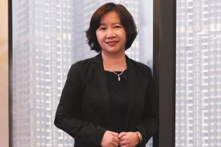 Doanh nhân Nguyễn Hương: Khi cần, người phụ nữ biết lùi về phía sau lo cho gia đình 