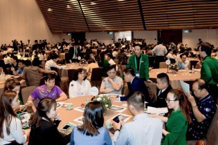 1.000 khách hàng “đốt nóng” lễ công bố 100 sản phẩm đẹp nhất King Bay