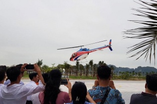 Bay trực thăng ngắm toàn cảnh kỳ quan Vịnh Hạ Long