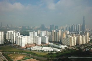 Bất động sản Việt Nam dậy sóng, ai sẽ dẫn đầu?