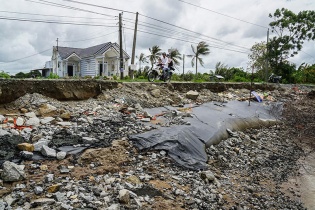 Cà Mau công bố tình huống khẩn cấp trước tình trạng sạt lở bờ biển Đông, sạt lở bờ sông diễn biến phức tạp