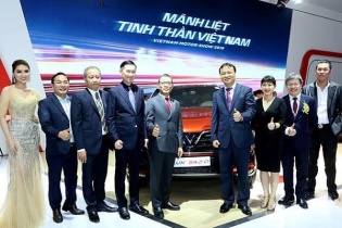 Vietnam Motor Show 2019: Khám phá mọi ngóc ngách nhà máy VinFast bằng công nghệ ảo