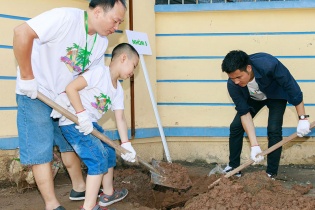 Trồng gỗ quý “cứu” Vườn quốc gia Cát Tiên và Phong Nha – Kẻ Bàng