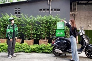 Mở rộng tính năng GrabFood, Grab tăng giải pháp hỗ trợ người dùng trong mùa Covid-19