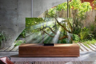Samsung ra mắt TV QLED 8K màn hình vô cực đầu tiên tại Việt Nam