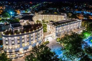 Silk Path Grand Huế Hotel & Spa - Một Huế mới, Huế sang và Huế kiêu kỳ