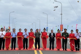Thủ tướng Phạm Minh Chính kiểm tra một số dự án trọng điểm tại Bình Định
