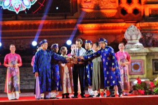 Khai hội Festival Nghề truyền thống Huế: Ấn tượng trao truyền ngọn lửa nghề