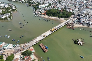Cầu Xóm Bóng bắc qua sông Cái, Nha Trang sẽ đi vào khai thác từ ngày 20/9
