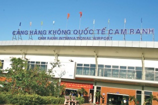 Nhận hối lộ, một công chức Chi cục cửa khẩu sân bay quốc tế Cam Ranh bị bắt