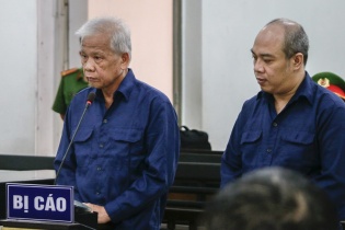 Phó giám đốc Trung tâm đăng kiểm Khánh Hòa khai cách nhận hối lộ để “bao hồ sơ”