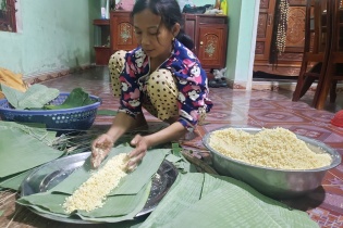 Ngày chạy đua cuối cùng ở ngôi làng “đầu tư” loại bánh “có một không hai”
