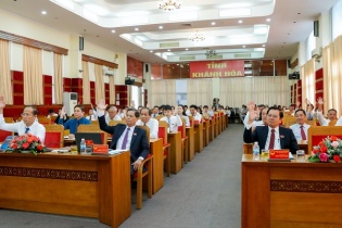 Khánh Hòa thông qua nhiều Nghị quyết tháo gỡ khó khăn, kiến tạo không gian phát triển mới