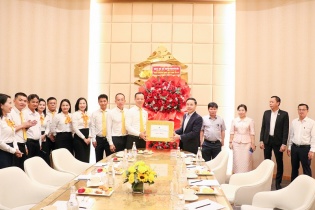 Chủ tịch Đà Nẵng cam kết tạo điều kiện thuận lợi cho doanh nghiệp đầu tư, phát triển