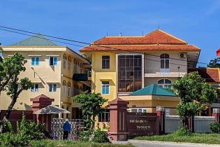 Tạm giữ 2 nhân viên CDC Quảng Trị