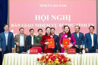 Hà Nam: Bàn giao nhiệm vụ Bí thư Tỉnh ủy nhiệm kỳ 2020-2025