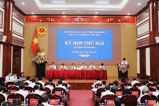 HĐND tỉnh Ninh Bình thông qua 15 nghị quyết: Hoàn thiện bộ máy, thúc đẩy tăng trưởng