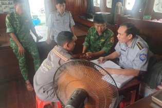 Ninh Bình đẩy nhanh tiến độ đăng ký và cấp phép tàu cá, chống khai thác IUU