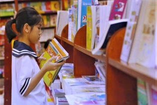 Quy định giá trần, khống chế mặt bằng giá sách giáo khoa, tránh tác động tiêu cực