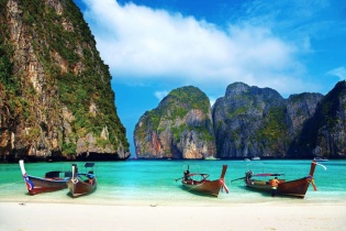 Bùng nổ nhu cầu tour du lịch nước ngoài