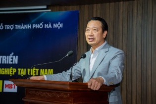 Ứng dụng điện mặt trời áp mái, cơ hội thúc đẩy năng lượng xanh cho doanh nghiệp