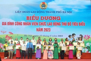 Biểu dương các gia đình công nhân, viên chức, lao động Thủ đô tiêu biểu 