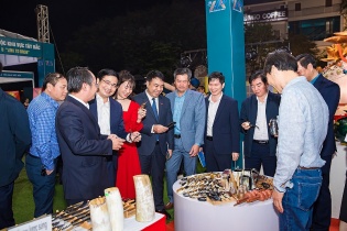 Khám phá Không gian triển lãm sản phẩm tiêu biểu giữa Hà Nội và các tỉnh Tây Bắc