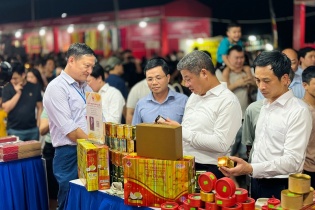 Đa dạng sản phẩm làng nghề tại hội chợ xúc tiến thương mại huyện Thạch Thất