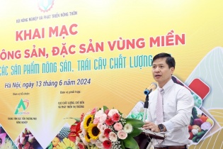 Mua nông sản, trái cây chất lượng cao tại phiên chợ đặc biệt