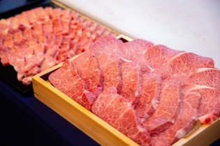 Cơ hội thưởng thức bò Wagyu "sang chảnh" với giá thành phải chăng