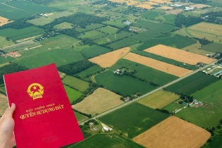 Hà Nội bổ sung gần 300 dự án thu hồi đất và chuyển đổi đất lúa trong năm 2025