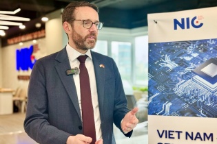 Đại sứ Vương quốc Anh: Việt Nam có nguồn nhân lực trẻ để bứt phá trong ngành bán dẫn