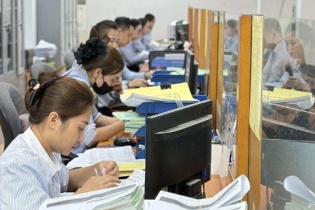 Thống nhất cách xếp lương đối với công chức tuyển dụng mới