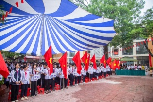 Từ năm 2026, một số nhà giáo có thể làm việc đến 71,5 tuổi mới nghỉ hưu