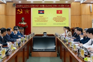 Việt Nam sẵn lòng chia sẻ kinh nghiệm tinh gọn bộ máy với Campuchia