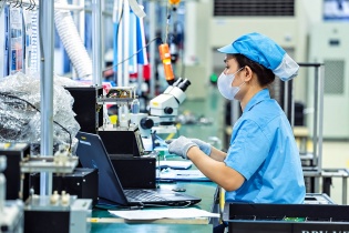 Bộ Nội vụ đề xuất bỏ 5 thủ tục cấp phép, ký quỹ với doanh nghiệp dịch vụ việc làm
