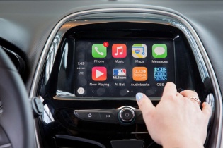 Mazda bắt đầu tích hợp Apple Carplay và Android Auto, mở màn với Mazda6 2018