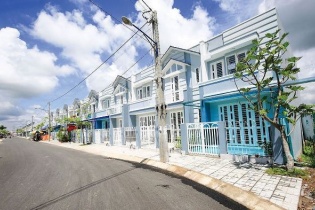 Bất động sản TP.HCM: Đất nền vùng ven ầm ầm tăng giá, rủi ro rình rập