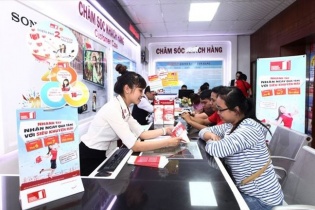 Thị trường tài chính tiêu dùng: Sôi động kẻ đến người đi