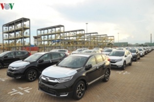 Doanh số bán xe giảm "thê thảm"