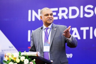 VinUni bổ nhiệm GS. Rohit Verma làm hiệu trưởng, tuyển sinh khóa đầu vào năm 2020