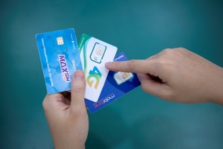 Soi cuộc đua chuyển mạng giữ số giữa các nhà mạng