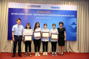 LienVietPostBank trao 143 suất học bổng cho sinh viên năm học 2017 - 2018