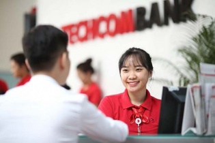 Techcombank - Ngân hàng Việt Nam duy nhất được vinh danh Cúp vàng giải thưởng quốc tế