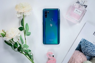 VinSmart công bố "Bộ sưu tập đá quý" Vsmart Active 3