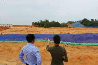 Náo nhiệt cuộc săn quỹ đất