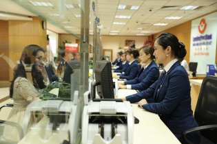 “Chuyền tiền xả láng - Rinh quà hoành tráng” cùng LienVietPostBank